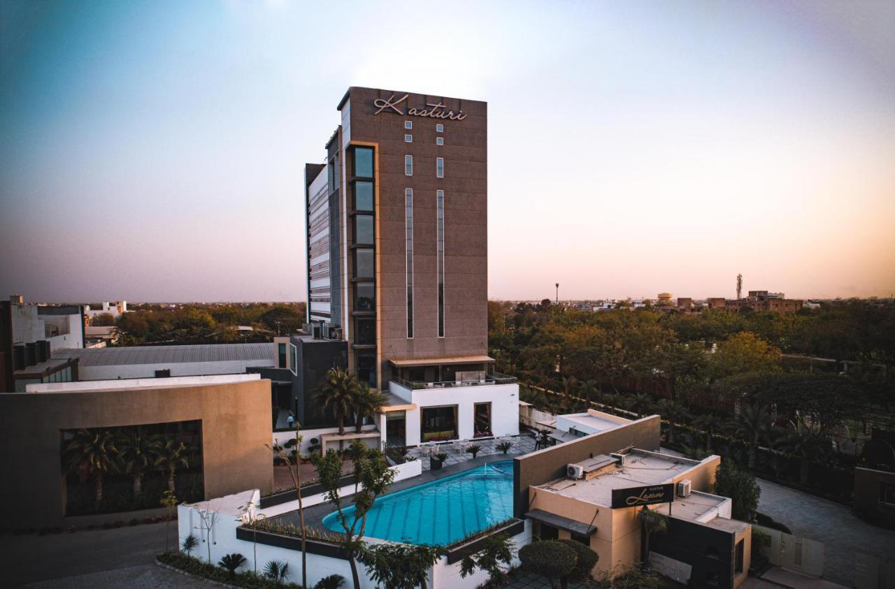 Hotel Kasturi Orchid Pāl Dış mekan fotoğraf
