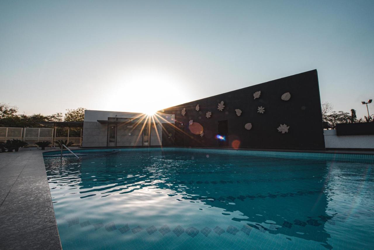 Hotel Kasturi Orchid Pāl Dış mekan fotoğraf