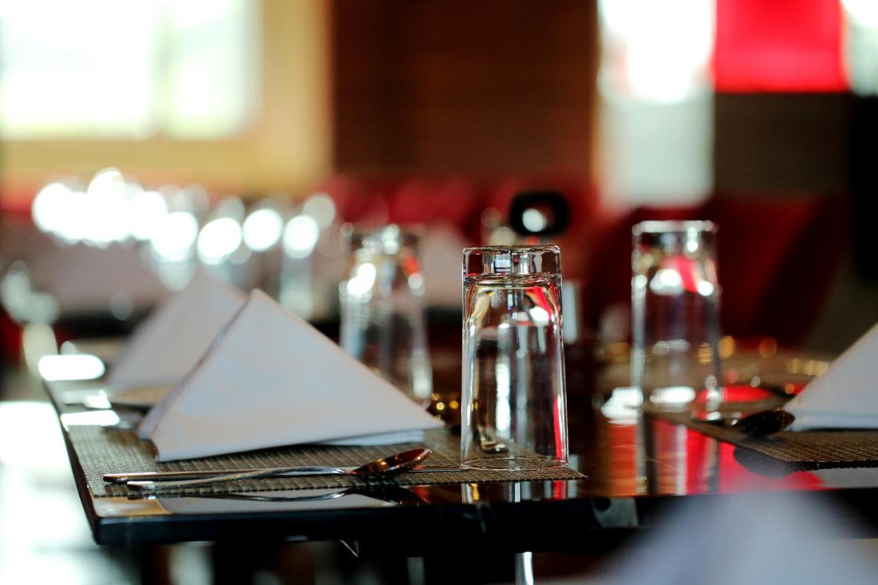 Hotel Kasturi Orchid Pāl Dış mekan fotoğraf