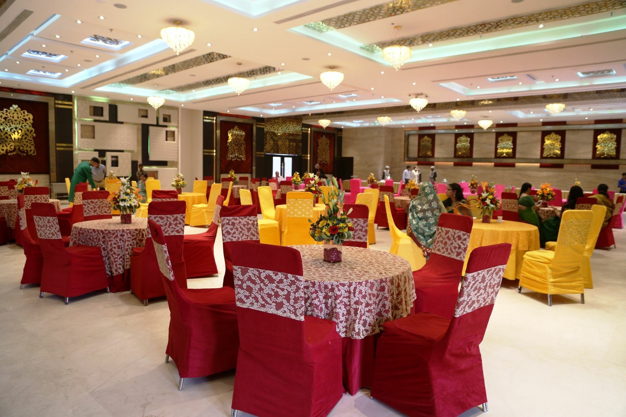 Hotel Kasturi Orchid Pāl Dış mekan fotoğraf